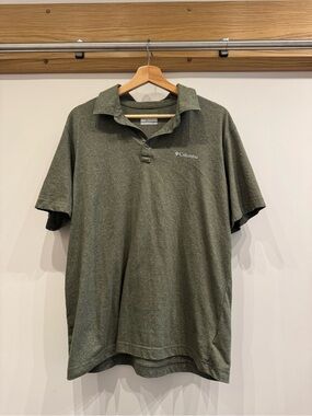 Columbia Men's  Green Polo